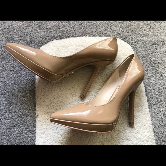 nude heels size 5.5